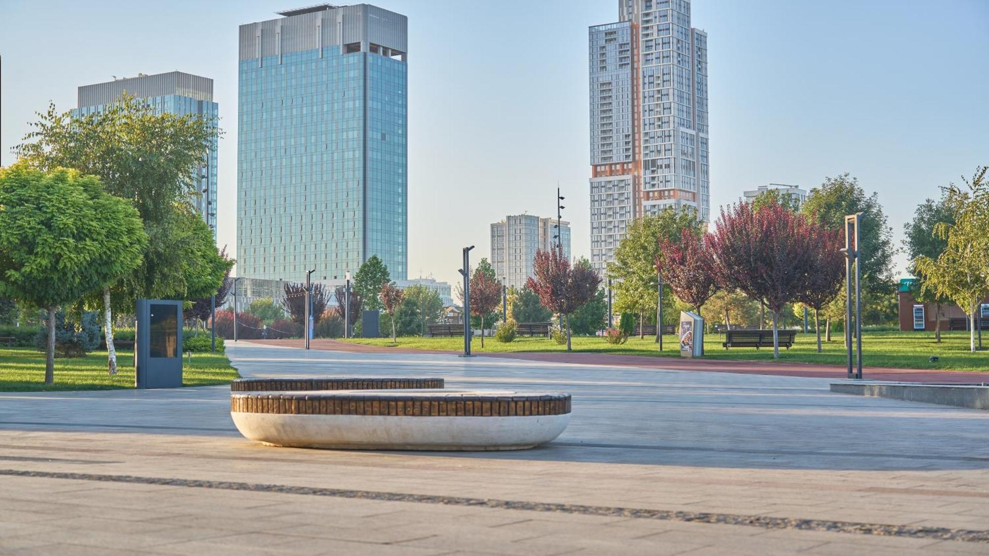 Holiday Inn Tashkent City By Ihg Exterior foto