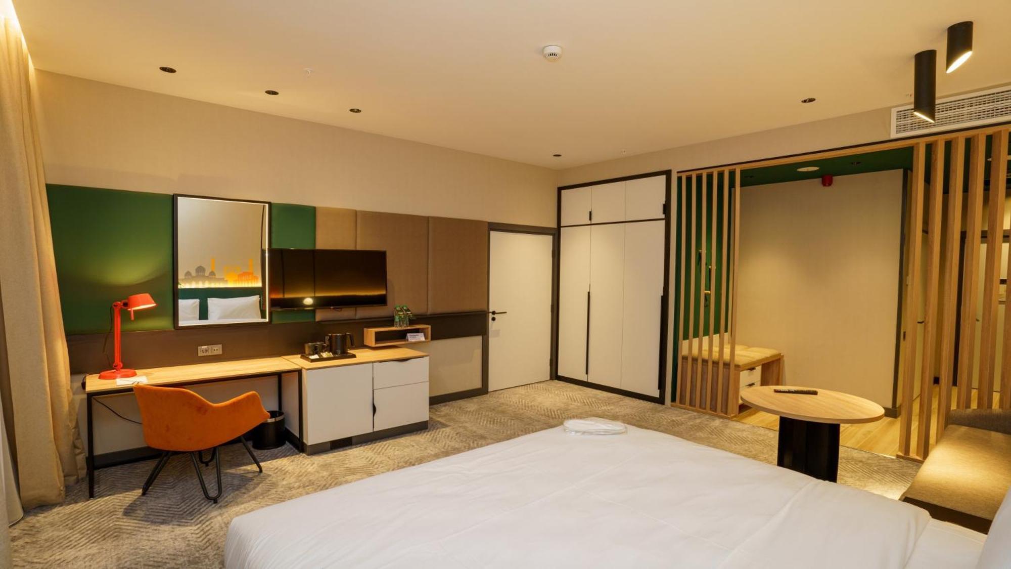 Holiday Inn Tashkent City By Ihg Exterior foto